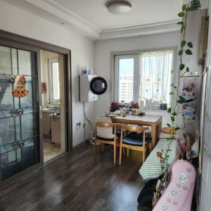 發(fā)展北里精裝98A戶型帶家具家電70萬(wàn)